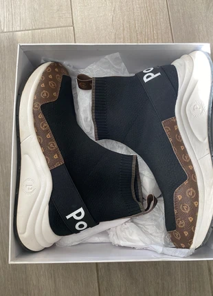 Stivali Pollini, merk: Pollini, staat: Nieuw zonder prijskaartje, maat: 40, € 85,00, € 89,95 inclusief Kopersbescherming