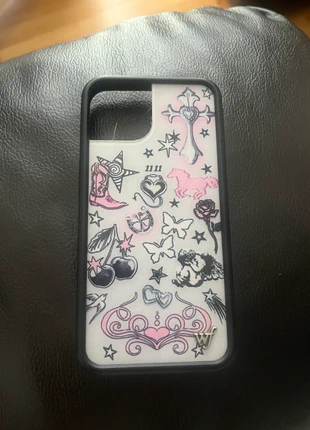 Nessa Barrett Wildflower case iPhone 13, marque: Wild Flower, état: Satisfaisant, 15,80 €, 17,29 € Protection acheteurs incluse