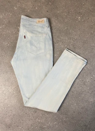 Jean Levi's Femme Mid Rise Skinny 10 - L - 40FR Bleu clair denim élastique patch brodé, marque: Levi's, état: Bon état, taille: L / 40 / 12, 12,00 €, 13,30 € Protection acheteurs incluse