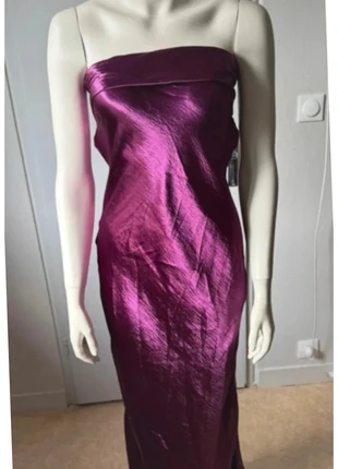 Robe longue satinée fuchsia In The Style – Taille 36 – Neuve, marke: In The Style, zustand: Sehr gut, größe: S / 36 / 8, 15,00 €, 16,45 € beinhaltet Vinted-Käuferschutz Pro