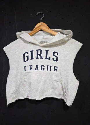 Sudadera sin mangas gris stradivarius talla S, marque: Stradivarius, état: Très bon état, taille: S / 36 / 8, 5,00 €, 5,95 € Protection acheteurs incluse