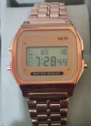 Montre vintage style casio y2k, brand: Quartz, condition: New without tags, size: One size, €4.99, €5.94 includes Buyer Protection