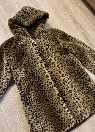 Heerlijk warme tijgerprint jas mt S, merk: Trendy, staat: Heel goed, maat: S / 36 / 8, € 20,00, € 21,70 inclusief Kopersbescherming