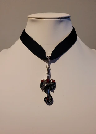 Victorian gothic choker, merk: gothic, staat: Heel goed, € 8,00, € 9,10 inclusief Kopersbescherming