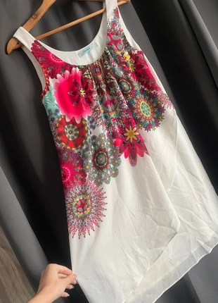 Robe de jour Desigual, marque: Desigual, état: Neuf sans étiquette, taille: M / 38 / 10, 3,00 €, 3,85 € Protection acheteurs incluse