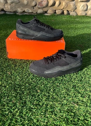 Jordan Flight Court Black Anthracite – Neuves, brand: Jordan, condition: New with tags, size: 40.5, €60.00, €63.70 includes Buyer Protection