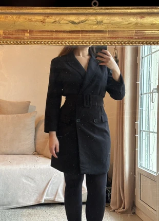 Robe blazer cintrée Mango, marque: Mango, état: Très bon état, taille: M / 38 / 10, 8,00 €, 9,10 € Protection acheteurs incluse