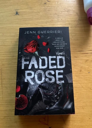 Faded rose, état: Très bon état, 2,00 €, 2,80 € Protection acheteurs incluse