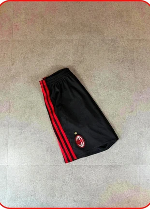 Short de football AC Milan – Taille XS – Noir, marque: adidas, état: Bon état, taille: XS, 6,00 €, 7,00 € Protection acheteurs incluse