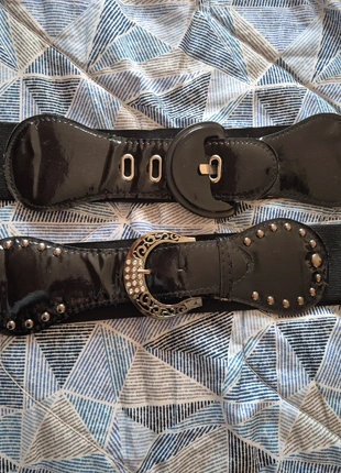 Cinture vintage nere, marque: Vintage Dressing, état: Très bon état, taille: Ajustable, 1,00 €, 1,75 € Protection acheteurs incluse