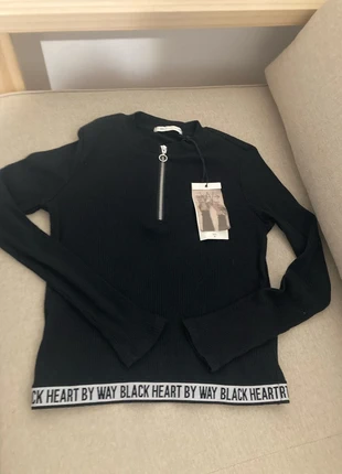 T-shirt manches longues IKKS Taille S Neuf avec étiquette, marque: IKKS, état: Neuf avec étiquette, taille: S / 36 / 8, 12,00 €, 13,30 € Protection acheteurs incluse