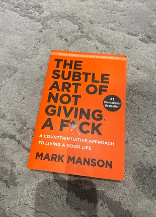 The Subtle Art of Not Giving A F*ck, estado: Muito bom, €7.00, €8.05 inclui Proteção do Comprador