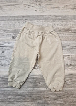 Jogging Zara taille 12/18 mois, style vintage Y2K., marque: Zara, état: Très bon état, taille: 12-18 mois / 80 cm, 3,50 €, 4,38 € Protection acheteurs incluse