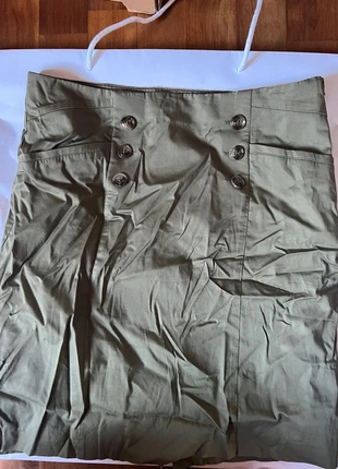 Gonna h&m taglia m kaki, brand: H&M, condizioni: Buone, taglia: M / IT 42 / EU 38, €1.00, €1.75 include la Protezione acquisti