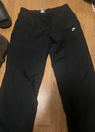 Nike Trackpants, marque: Nike, état: Très bon état, taille: M / 38 / 10, 10,00 €, 11,20 € Protection acheteurs incluse