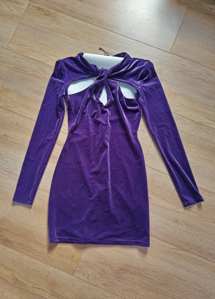 Velvet purple party dress, merk: Bershka, staat: Nieuw zonder prijskaartje, maat: S / 36 / 8, € 15,50, € 16,98 inclusief Kopersbescherming