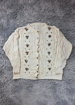 Gilet autrichien vintage brodé laine écru boutons argentés fleurs edelweiss femme 80s, marque: Vintage Dressing, état: Très bon état, taille: L / 40 / 12, 40,00 €, 42,70 € Protection acheteurs (Pro) incluse
