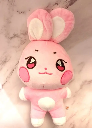 Peluche Lapin Rose – Style ATEEZ / K-pop / Kawaii, marca: ATEEZ, estado: Muito bom, €18.00, €19.60 inclui Proteção do Comprador