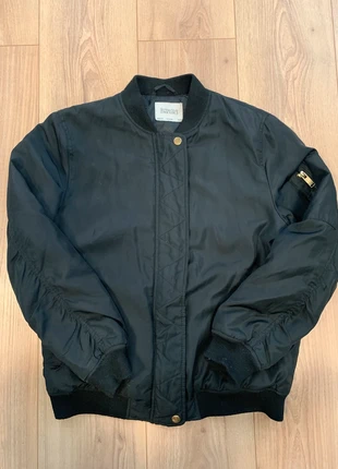 Bombers noir Zara taille XS, merk: Zara, staat: Heel goed, maat: XS / 34 / 6, € 4,00, € 4,90 inclusief Kopersbescherming