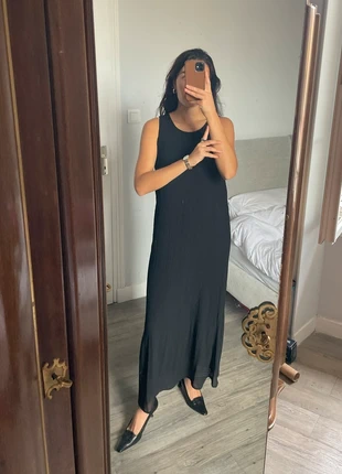 Elegant long black pleated dress itgirl Copenhagen style perfect for New Year’s Eve, marque: Vintage Dressing, état: Très bon état, taille: M / 38 / 10, 5,00 €, 5,95 € Protection acheteurs incluse