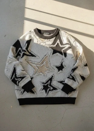 Pull beige étoiles / streetwear / oversize / cosy / graphic / urban look / tendance, marque: Starfall Studio, état: Très bon état, taille: M, 59,90 €, 63,60 € Protection acheteurs incluse