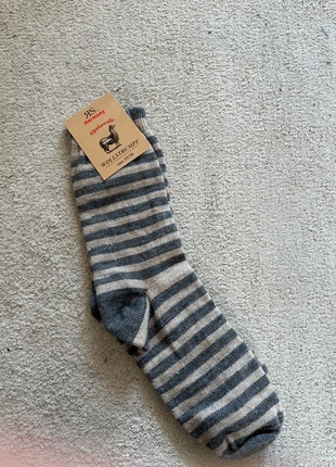 Calzino in 15% Alpaca e 40% lana misura 35-38. Nuovo, brand: Alpaca, condizioni: Nuovo con cartellino, taglia: S | 35-38, €3.00, €3.85 include la Protezione acquisti