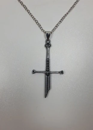 Collier Pendentif épée cassé Aragon Narsil, zustand: Sehr gut, 7,99 €, 9,09 € inklusive Vinted-Käuferschutz