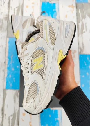 Baskets Sneackers New Balance 530 Running << White Yellow >> Taille 36, marca: New Balance, estado: Muy bueno, tamaño: 36, 65,00 €, 68,95 € Protección al comprador Pro incluida