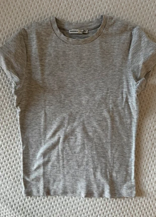 Grey top, marque: Bershka, état: Très bon état, taille: M / 38 / 10, 3,00 €, 3,85 € Protection acheteurs incluse