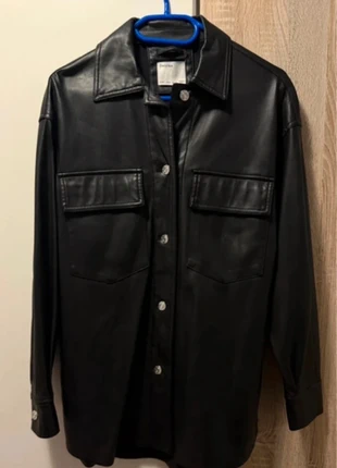 Bershka Hemdjacke Lederjacke, brand: Bershka, condizioni: Ottime, taglia: S / IT 40 / EU 36, €6.00, €7.00 include la Protezione acquisti