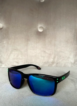 Lunette de Soleil - Oakley Holbrook Verres Polarise sapphire iridium/ Monture Polished black, marca: Oakley, estado: Nuevo sin etiquetas, 27,00 €, 29,05 € Protección al comprador incluida