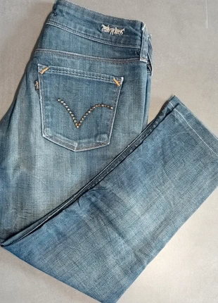 Jeans Lévis Taille 36 Très bon état, marca: Levi's, estado: Muito bom, tamanho: S / 36 / 8, €9.90, €11.10 inclui Proteção do Comprador