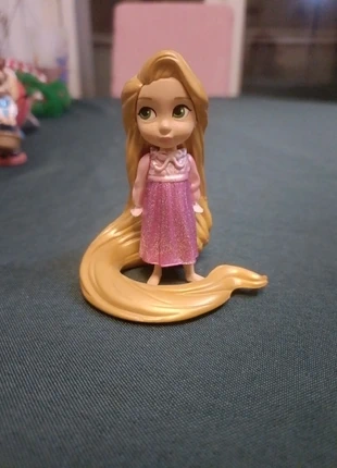 Figurine Disney animator Raiponce, marque: Disney, état: Très bon état, taille: Taille unique, 4,00 €, 4,90 € Protection acheteurs incluse