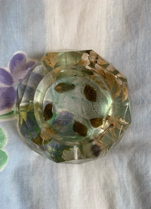 Cendrier résine époxy feuilles & fleurs séchées – Pièce unique, marque: Fait Main, état: Neuf sans étiquette, 22,00 €, 23,80 € Protection acheteurs incluse