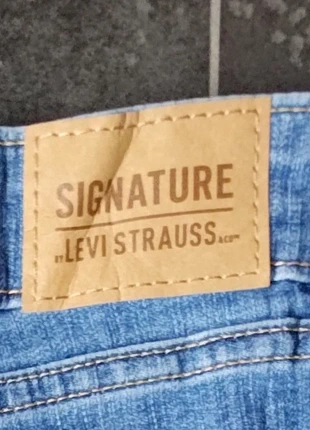 Jean levis High-Rise Straight - Taille W27, brand: Levi's, condition: Very good, size: S / 36 / 8, €12.99, €14.34 includes Buyer Protection