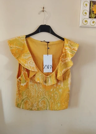 👒ZARA Neuf avec étiquette Taille 40 Top fleuri jacquard décolleté à volants NP 39 e 👒, brand: Zara, condizioni: Nuovo con cartellino, taglia: L / IT 44 / EU 40, €14.00, €15.40 include la Protezione acquisti