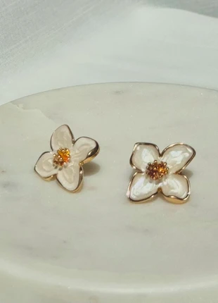 Boucles d’oreilles fleurs acier inoxydable, marque: Tendance, état: Neuf sans étiquette, 5,99 €, 6,99 € Protection acheteurs incluse