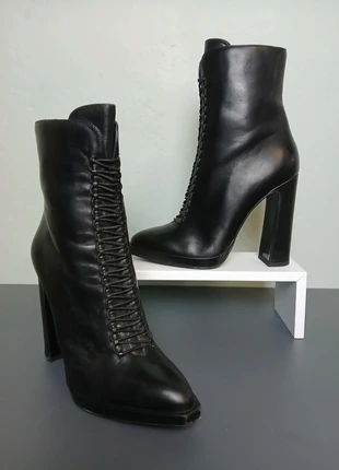 Bottines en cuir Perra Milano – modèle lacé style corset – Pointure 39, marca: perra milano, estado: Muy bueno, tamaño: 39, 45,00 €, 47,95 € Protección al comprador incluida