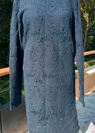 Robe bleu marine style broderie, marque: R studio, état: Neuf sans étiquette, taille: M / 38 / 10, 8,00 €, 9,10 € Protection acheteurs incluse