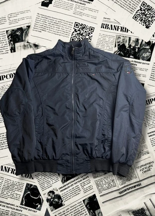 Veste Tommy Hilfiger Jeans • Jacket Vintage • Coupe-Vent • Taille XL, marke: Tommy Hilfiger, zustand: Sehr gut, größe: XL, 22,00 €, 23,80 € inklusive Vinted-Käuferschutz