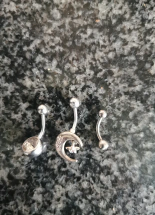 3 navel piercings, merk: NO LABEL, staat: Heel goed, € 2,50, € 3,33 inclusief Kopersbescherming