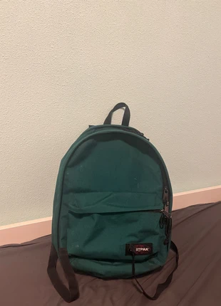 Eastpak groene rugzak, merk: Eastpak, staat: Goed, € 7,50, € 8,58 inclusief Kopersbescherming