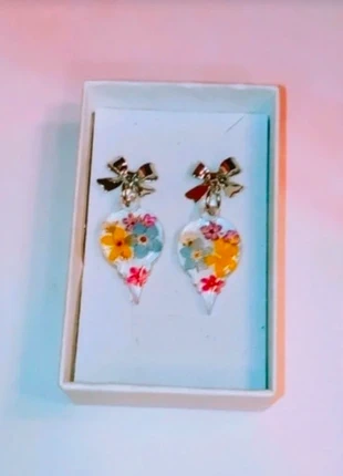 Handmade Christmas baulb eearrings. Quirky handmade unique earrings. Flowers, brand: Trendy, condition: New with tags, £3.00, £3.85 includes Buyer Protection