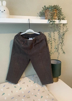 Zara broek, brand: Zara, condizioni: Ottime, taglia: 24-36 mesi / 92 cm, €4.50, €5.43 include la Protezione acquisti
