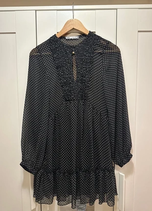 Vestido ZARA Preto com bolas brancas – Tamanho XS, marca: Zara, estado: Nuevo sin etiquetas, tamaño: XS / 34 / 6, 6,00 €, 7,00 € Protección al comprador incluida