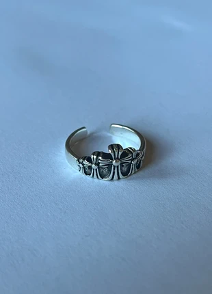 Anello con croci gotiche y2k regolabile, marque: CHROME, état: Neuf sans étiquette, taille: Ajustable, 8,90 €, 10,05 € Protection acheteurs incluse