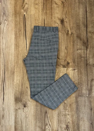 Pantalon à carreaux gris H&M homme, marke: H&M, zustand: Sehr gut, größe: W30 | DE 46, 8,00 €, 9,10 € inklusive Vinted-Käuferschutz