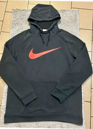 Sweat à capuche Nike noir logo rouge Swoosh Dri-Fit M, marque: Nike, état: Très bon état, taille: M, 17,99 €, 19,59 € Protection acheteurs incluse