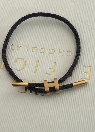 Bracelet H doré et noir ajustable inoxydable, marque: Tendance, état: Très bon état, 6,00 €, 7,00 € Protection acheteurs incluse