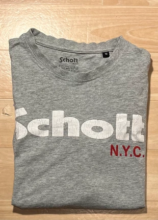 T-shirt Schott Gris, marke: Schott, zustand: Gut, größe: M, 4,99 €, 5,94 € inklusive Vinted-Käuferschutz